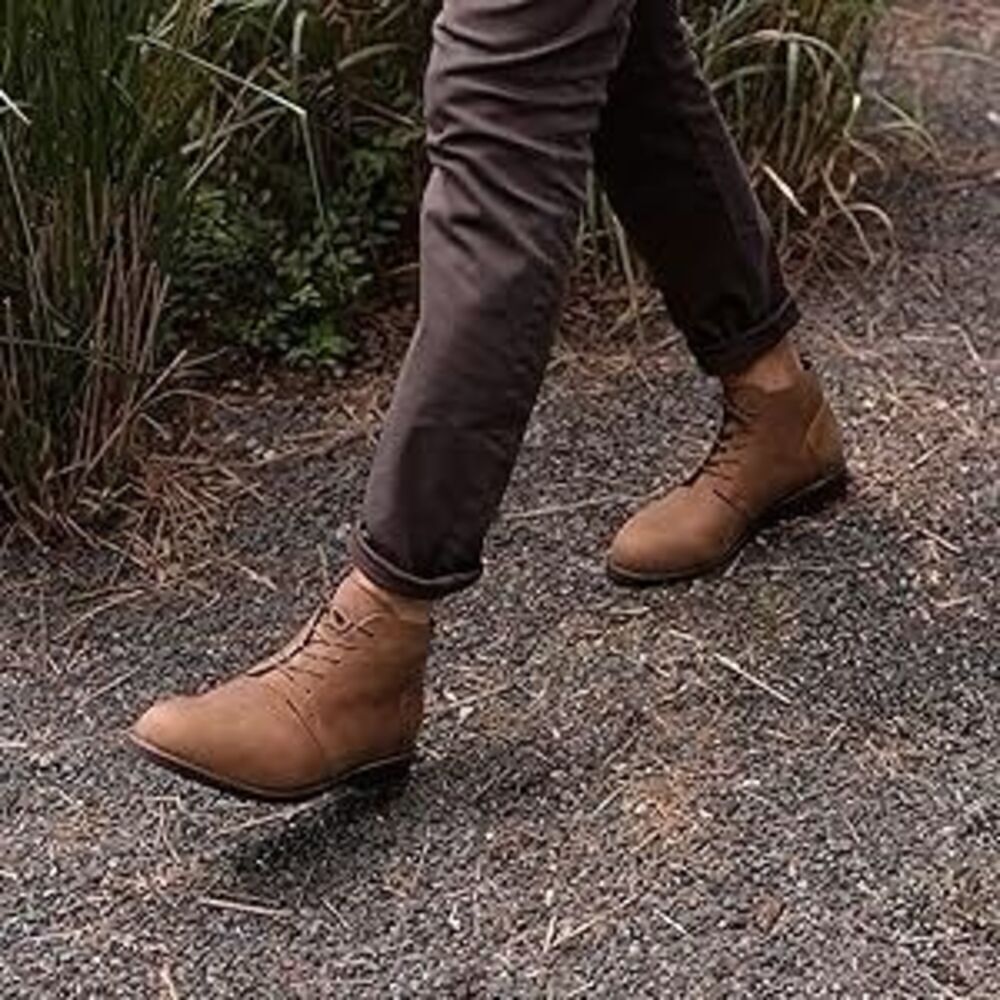 Nisolo Everyday Daytripper Leather Chukka Boots Waxed Brown Lace-Up Men’s